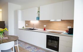 40 Apartment